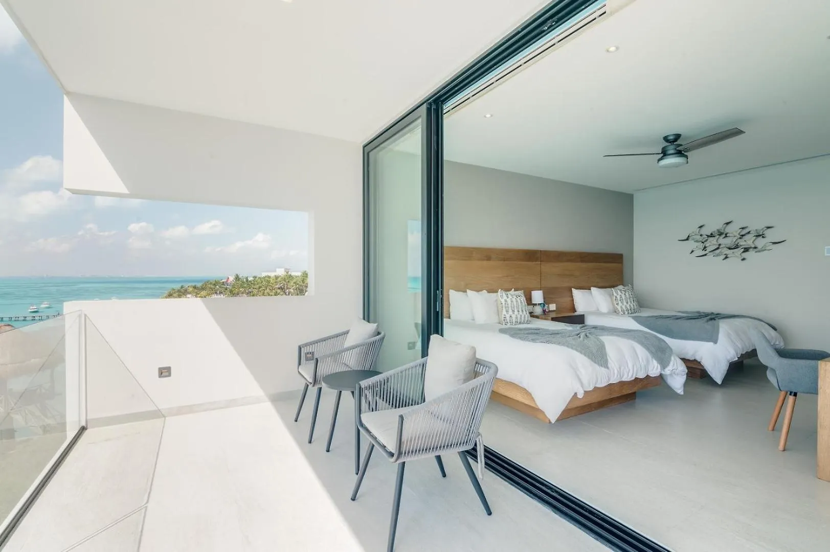 Luxury Oceanfront Villa In Isla Mujeres