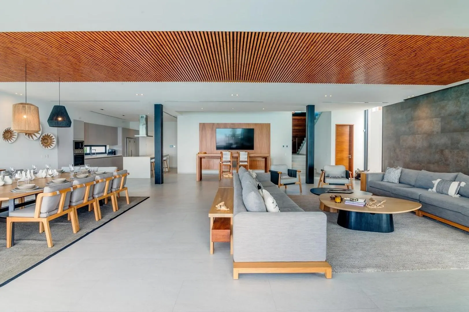 Luxury Oceanfront Villa In Isla Mujeres